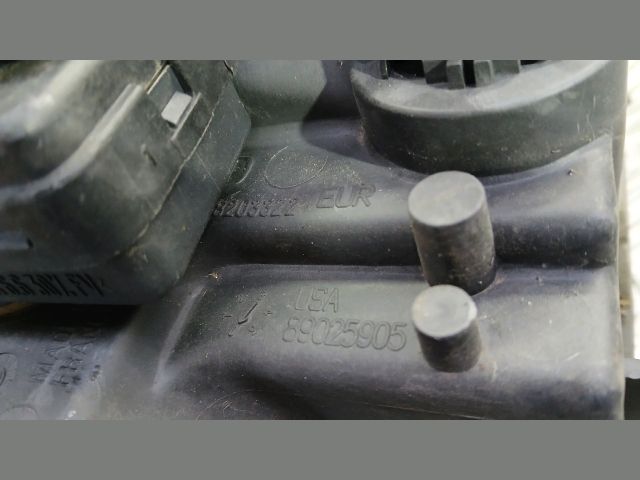 bontott LAND ROVER FREELANDER Jobb Fényszóró