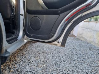 bontott LAND ROVER FREELANDER Jobb hátsó Ajtó (Üres lemez)