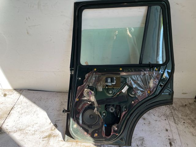 bontott LAND ROVER FREELANDER Jobb hátsó Ajtó (Üres lemez)