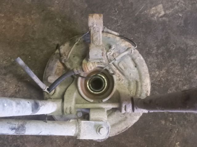 bontott LAND ROVER FREELANDER Jobb hátsó Csonkállvány Kerékaggyal