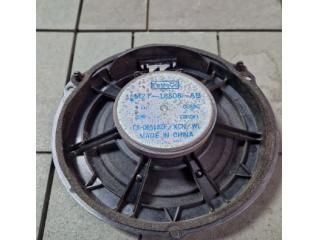 bontott LAND ROVER FREELANDER Jobb hátsó Hangszóró