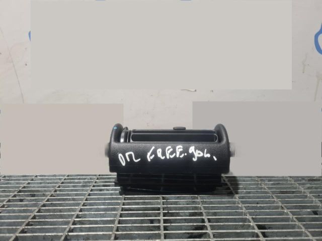 bontott LAND ROVER FREELANDER Jobb Szellőző