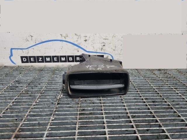 bontott LAND ROVER FREELANDER Jobb Szellőző