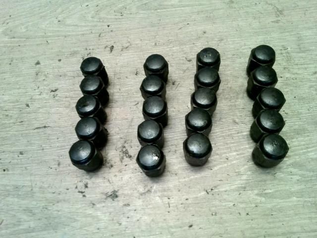 bontott LAND ROVER FREELANDER Kerék Csavar Szett