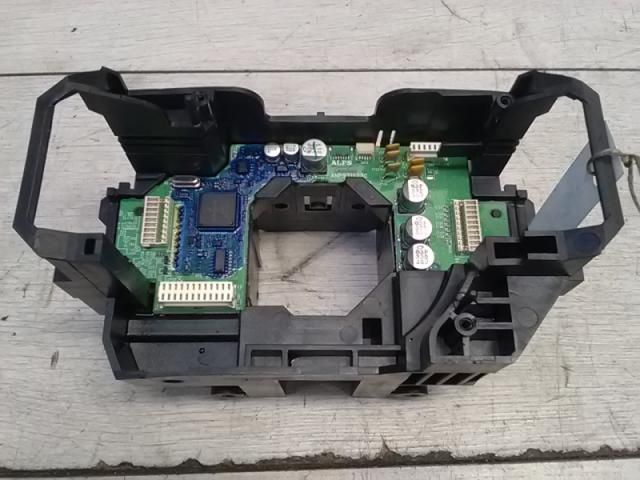 bontott LAND ROVER FREELANDER Középkonzol Vezérlő Panel