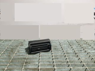 bontott LAND ROVER FREELANDER Középső Szellőző