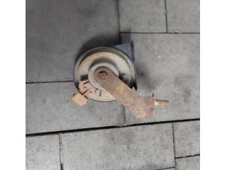 bontott LAND ROVER FREELANDER Kürt