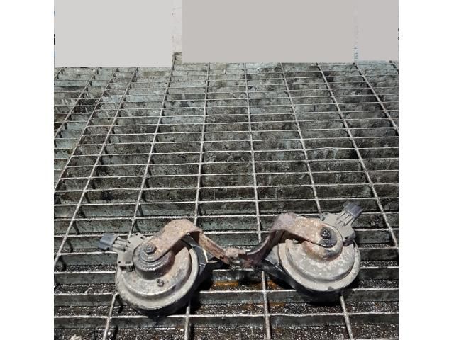 bontott LAND ROVER FREELANDER Kürt