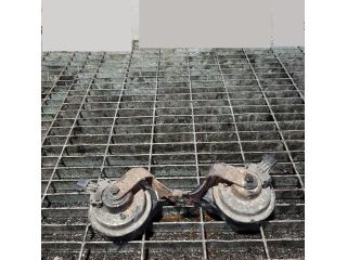 bontott LAND ROVER FREELANDER Kürt