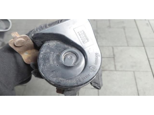 bontott LAND ROVER FREELANDER Kürt