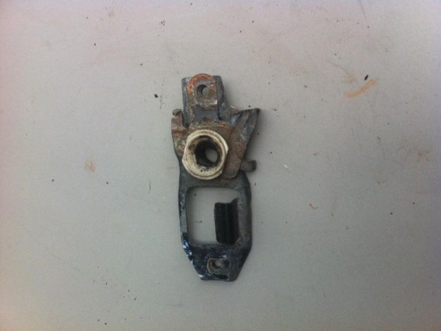 bontott LAND ROVER FREELANDER Motorháztető Zárszerkezet