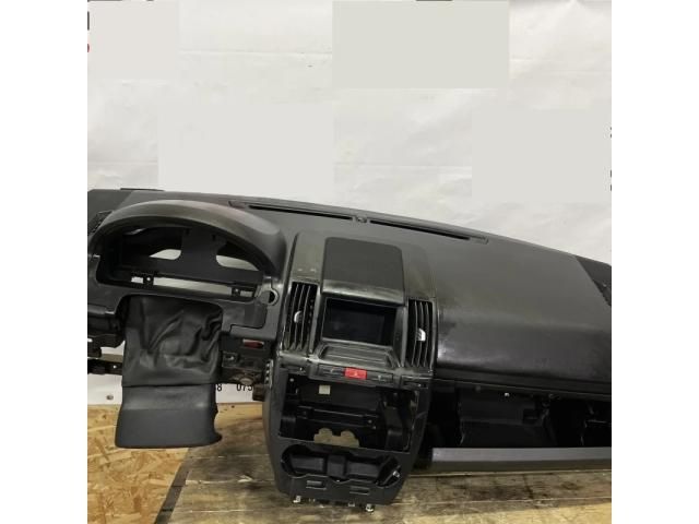 bontott LAND ROVER FREELANDER Műszerfal Héj