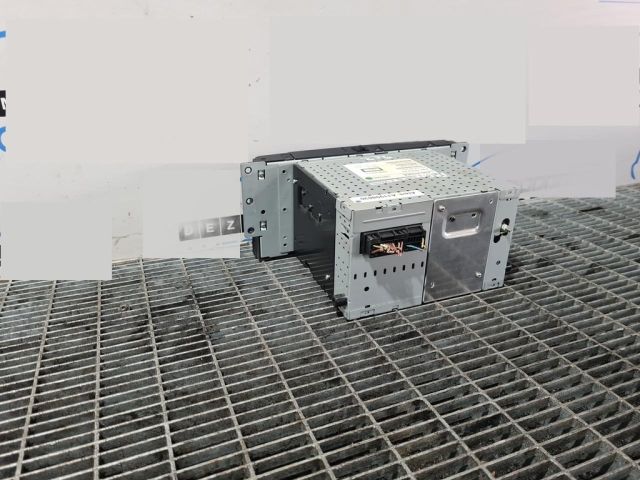 bontott LAND ROVER FREELANDER Rádió / CD