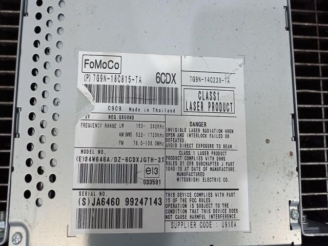 bontott LAND ROVER FREELANDER Rádió / CD