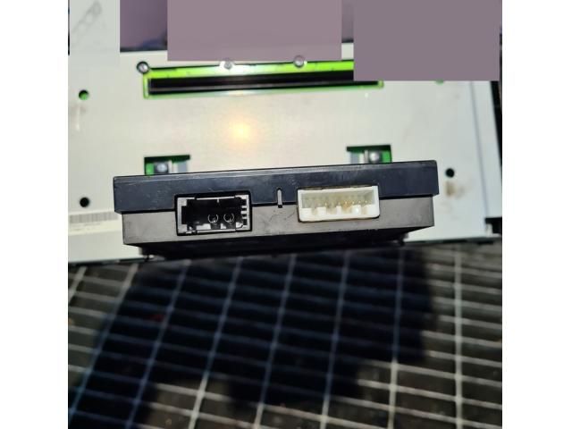 bontott LAND ROVER FREELANDER Rádió / CD