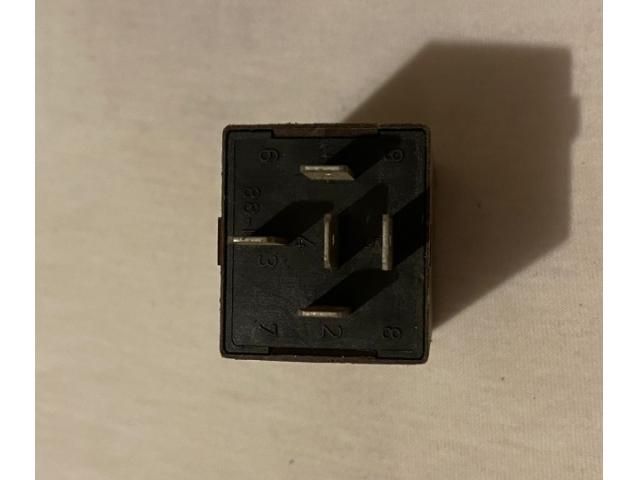 bontott LAND ROVER FREELANDER Relé