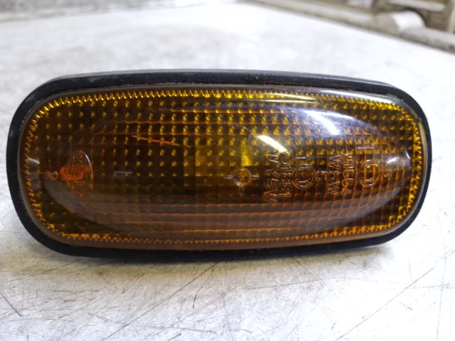 bontott LAND ROVER FREELANDER Sárvédő Irányjelző (Pozíciófüggetlen)