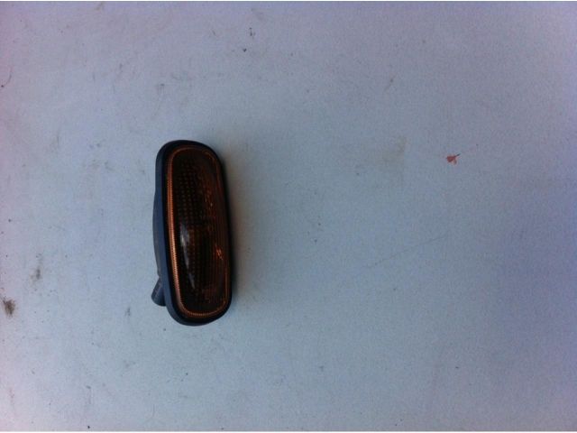 bontott LAND ROVER FREELANDER Sárvédő Irányjelző (Pozíciófüggetlen)