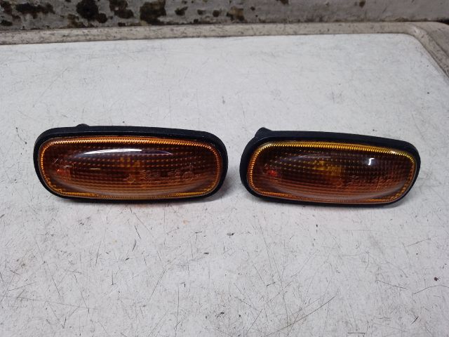 bontott LAND ROVER FREELANDER Sárvédő Irányjelző (Pozíciófüggetlen)