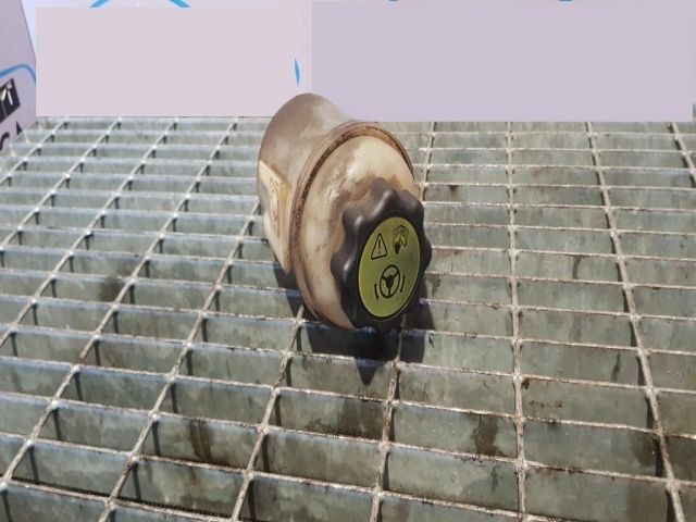 bontott LAND ROVER FREELANDER Szervóolaj Tartály