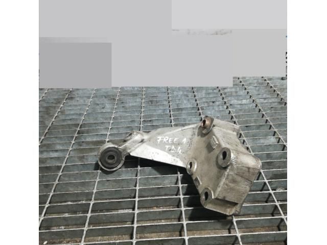 bontott LAND ROVER FREELANDER Tartó Bak