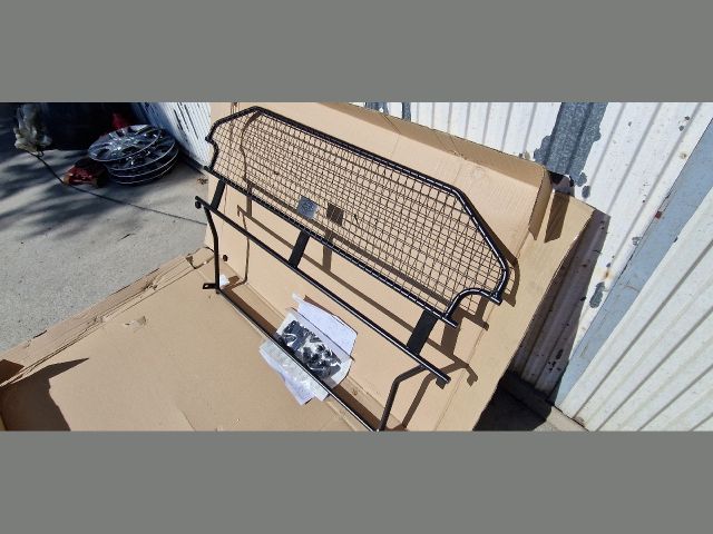 bontott LAND ROVER FREELANDER Térelválasztó