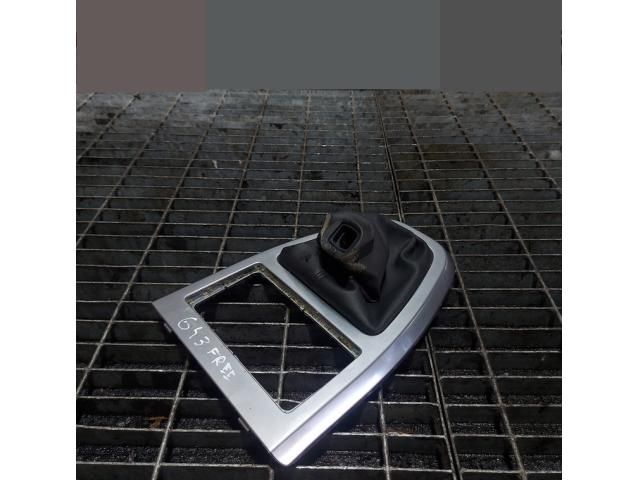 bontott LAND ROVER FREELANDER Váltószoknya