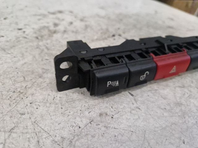 bontott LAND ROVER FREELANDER Vészvillogó Kapcsoló