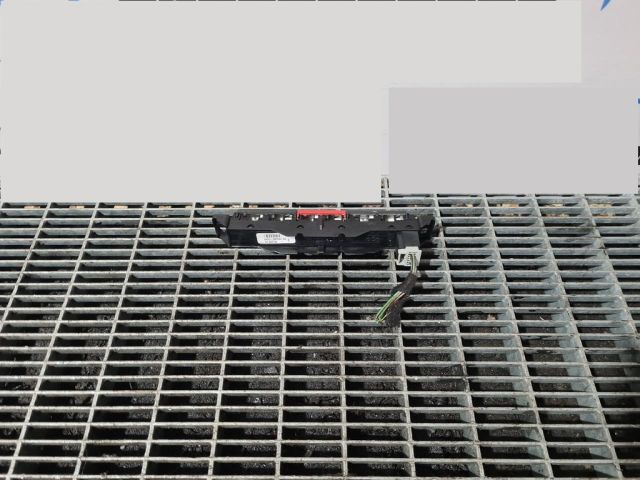 bontott LAND ROVER FREELANDER Vészvillogó Kapcsoló