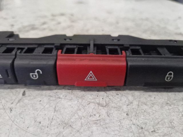 bontott LAND ROVER FREELANDER Vészvillogó Kapcsoló