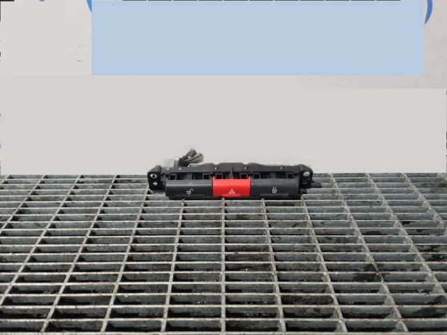 bontott LAND ROVER FREELANDER Vészvillogó Kapcsoló