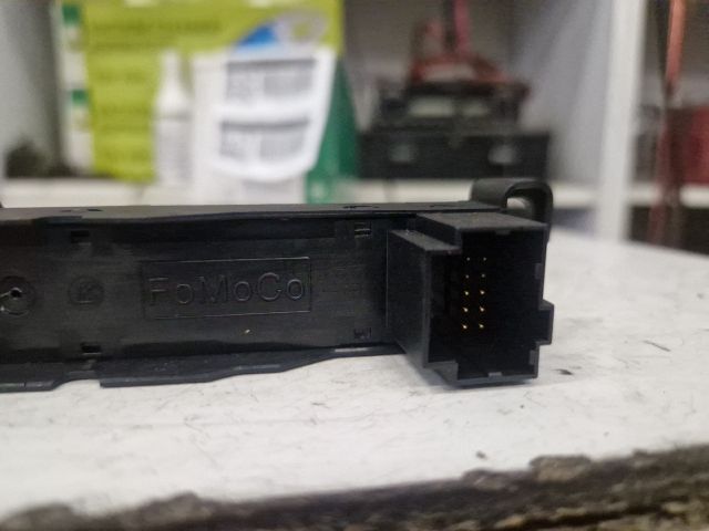 bontott LAND ROVER FREELANDER Vészvillogó Kapcsoló