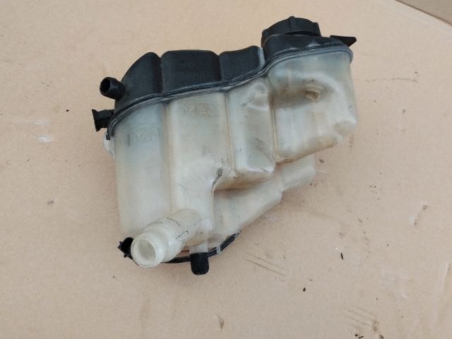 bontott LAND ROVER RANGE ROVER Kiegyenlítő Tartály