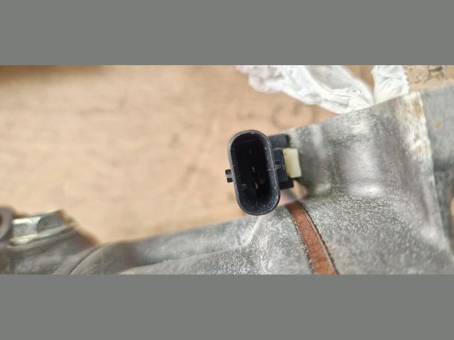 bontott LAND ROVER RANGE ROVER Klímakompresszor