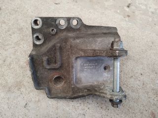 bontott LAND ROVER RANGE ROVER Motor Tartó Bak (Fém)