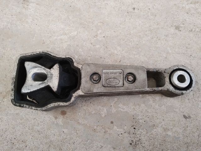 bontott LAND ROVER RANGE ROVER Motor Tartó Bak (Fém)