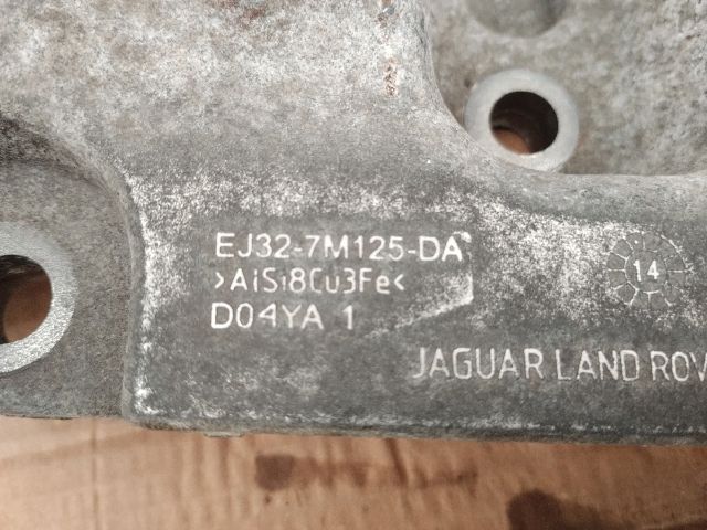 bontott LAND ROVER RANGE ROVER Motor Tartó Bak (Fém)