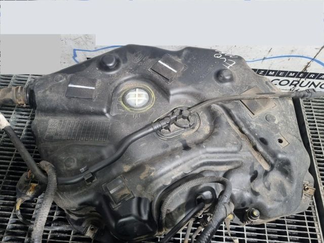 bontott LAND ROVER RANGE ROVER AdBlue Tartály