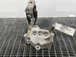 bontott LAND ROVER RANGE ROVER Motor Tartó Bak (Pozíciófüggetlen)