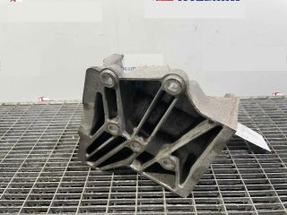 bontott LAND ROVER RANGE ROVER Motor Tartó Bak (Pozíciófüggetlen)