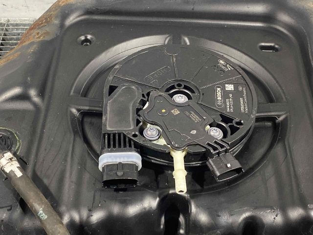 bontott LAND ROVER RANGE ROVER AdBlue Szivattyú