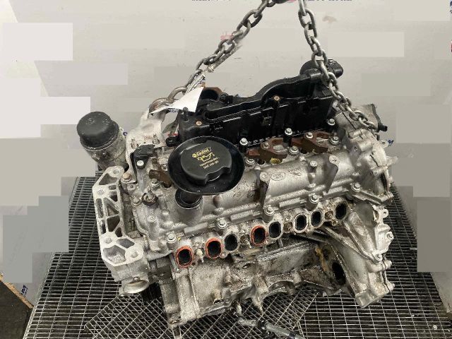 bontott LAND ROVER RANGE ROVER Motor (Fűzött blokk hengerfejjel)