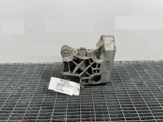 bontott LAND ROVER RANGE ROVER Motor Tartó Bak (Pozíciófüggetlen)