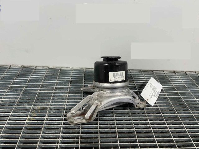 bontott LAND ROVER RANGE ROVER Motor Tartó Bak (Pozíciófüggetlen)