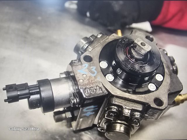 bontott LAND ROVER RANGE ROVER Nagynyomású Szivattyú