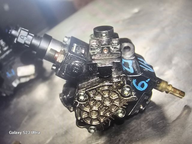 bontott LAND ROVER RANGE ROVER Nagynyomású Szivattyú