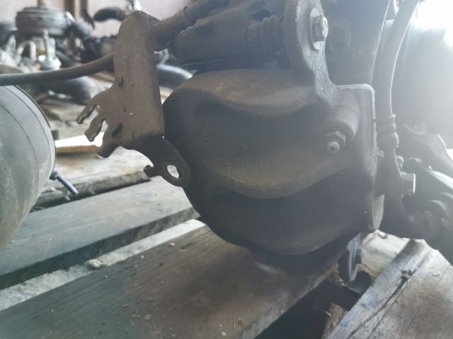 bontott LAND ROVER RANGE ROVER Bal első Féknyereg Munkahengerrel