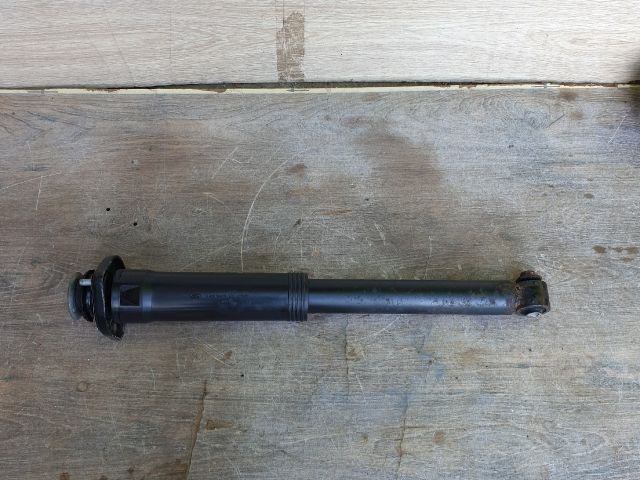 bontott LAND ROVER RANGE ROVER Jobb hátsó Lengéscsillapító