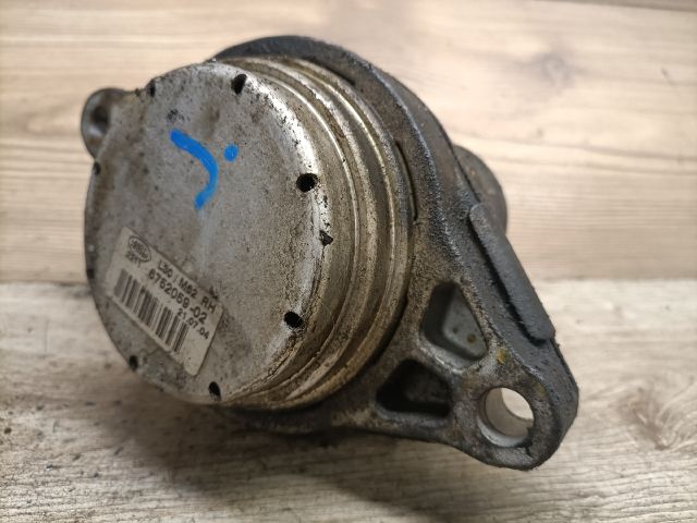 bontott LAND ROVER RANGE ROVER Motor Tartó Bak Jobb