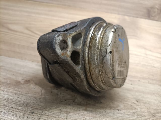 bontott LAND ROVER RANGE ROVER Motor Tartó Bak Jobb